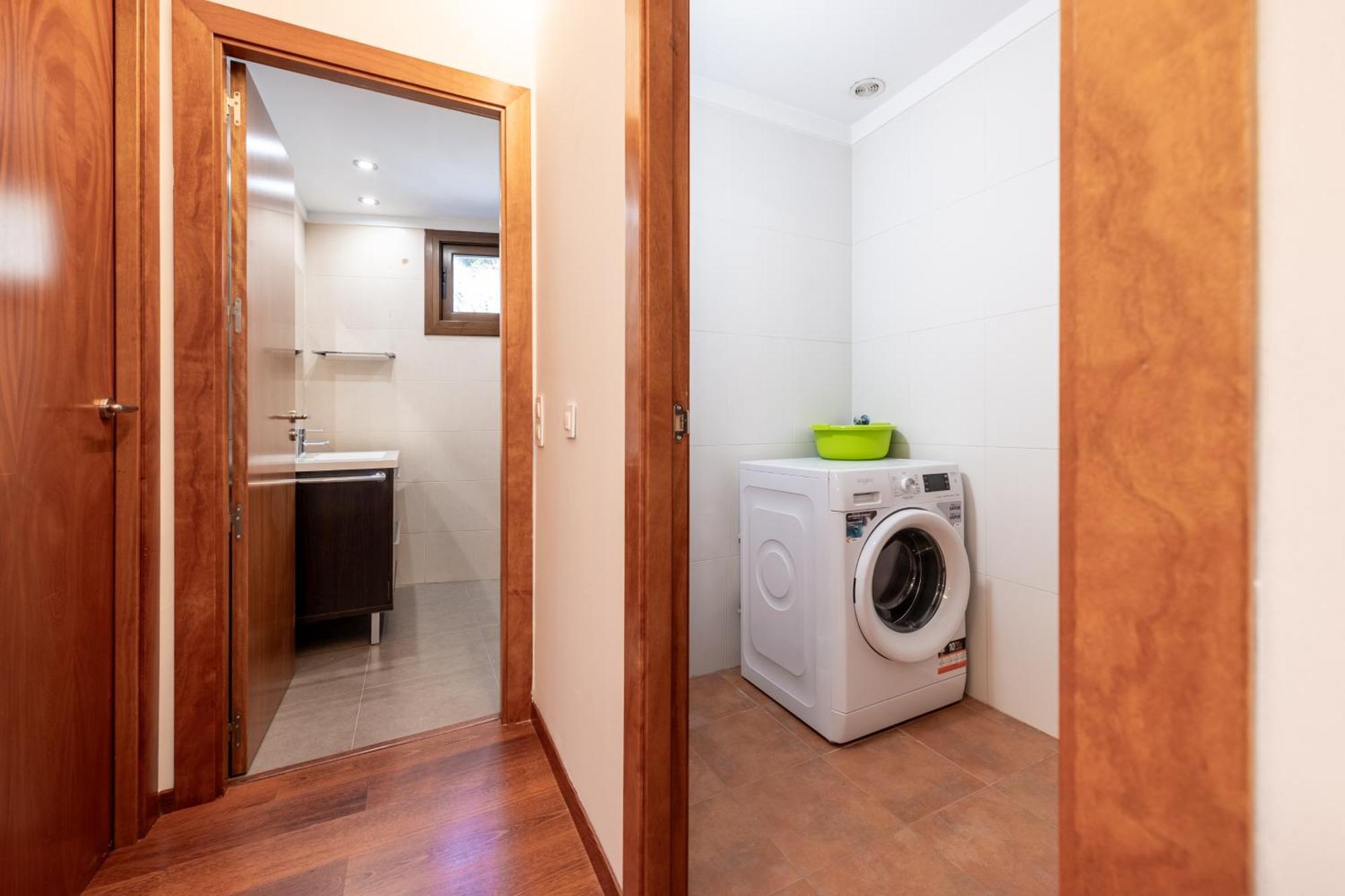 Apartamento Moderno Pic Negre Con Vistas Mas de Ribafeta Bagian luar foto
